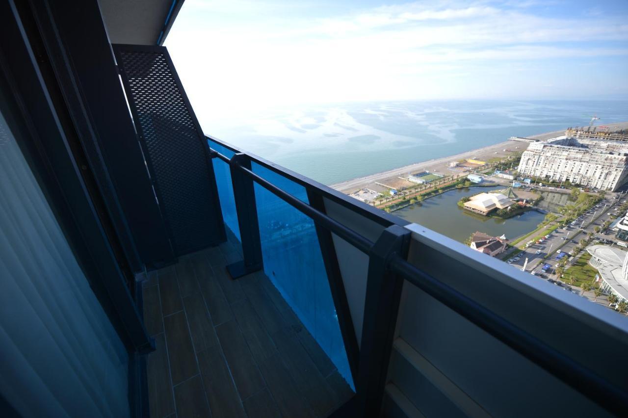 Orbi City Twins Tower Batumi Exterior photo