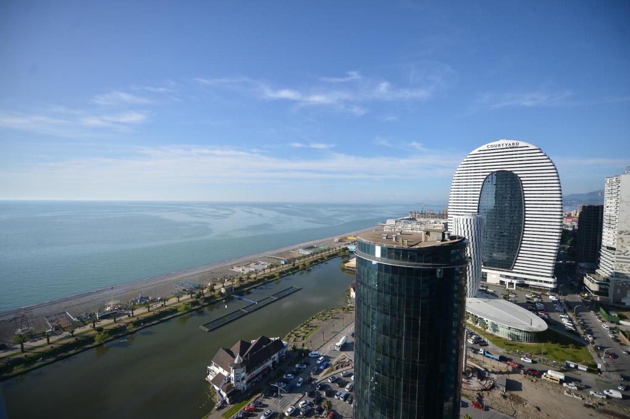 Orbi City Twins Tower Batumi Exterior photo