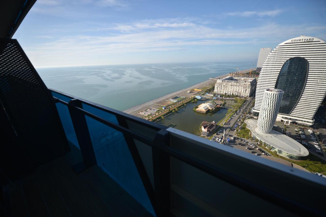 Orbi City Twins Tower Batumi Exterior photo